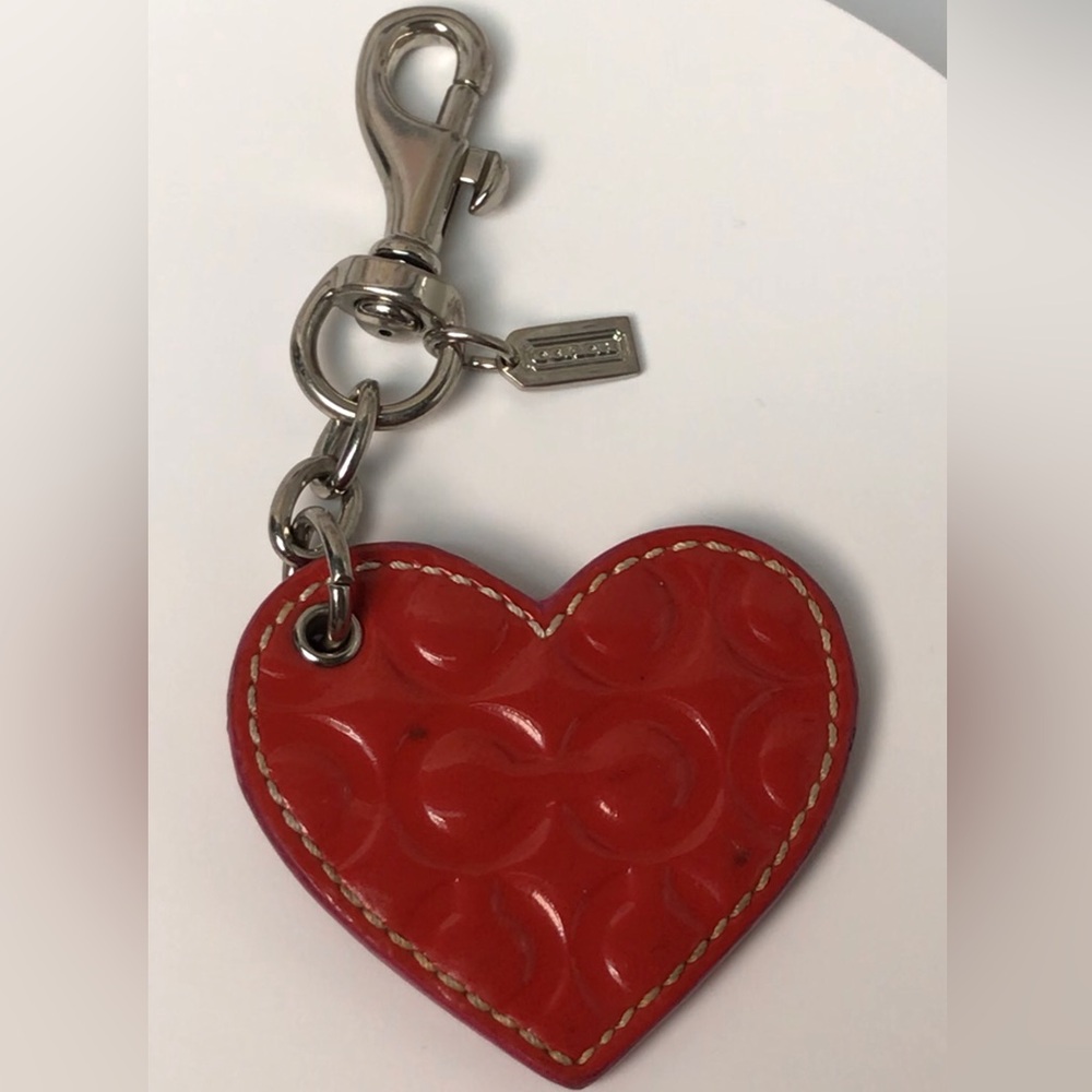 COACH 2009 OP Art Heart Keychain/ Bag Charm โฅ๏ธ - Picture 8 of 10